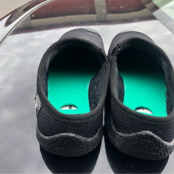 Keen Howser Womens Black Slide Slip On Indoor Outdoor Triple Shoes Sz 5.5 - Picture 6 of 14